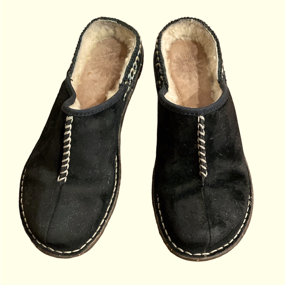 UGG Kohala Black Shearling Clogs Mules Size 6.5